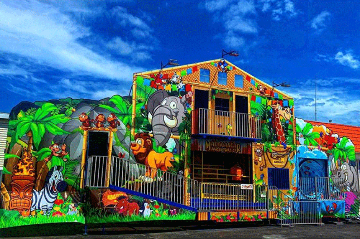 Mega Pass & Rides! 46 Madagascar Fun House