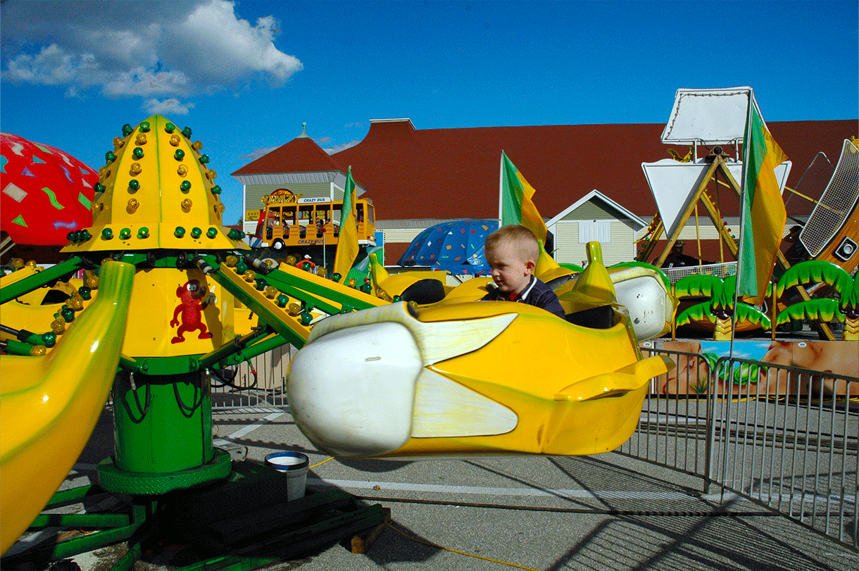 Mega Pass & Rides! 49 banana jet small