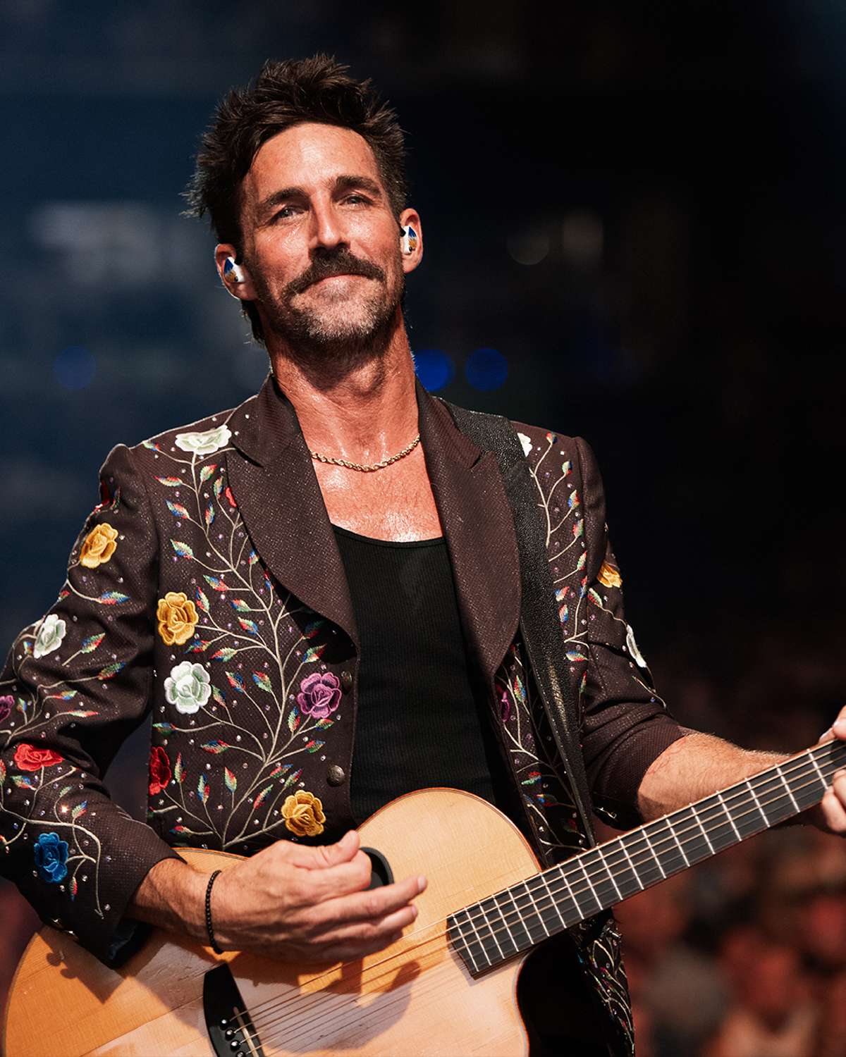 JAKE OWEN with guest Dirt Road Ghost